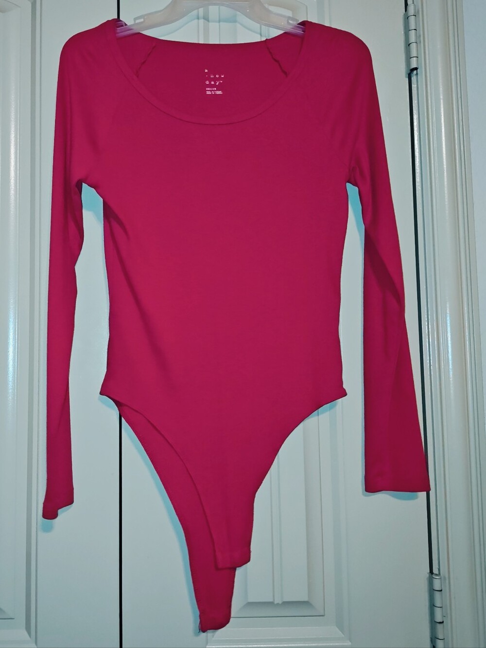 Red ♥️ A New Day Bodysuit Size Medium Long Sleeve Sz M